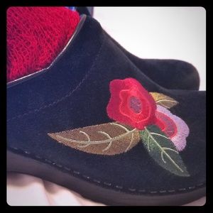 Dansko black suede clogs with flowers size 40